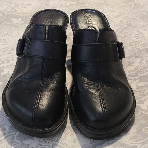 CLEARANCE /Make an offer! Born Mule Wedges sz 9 - Picture 3 of 7